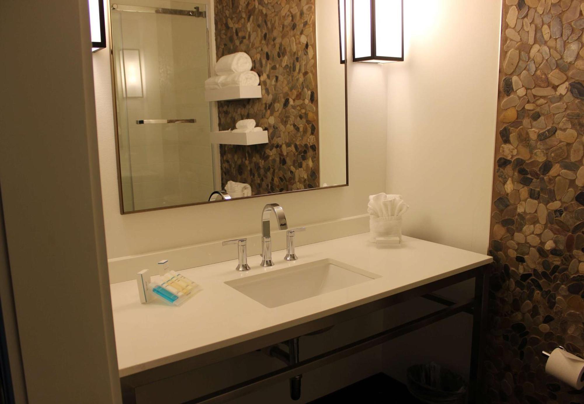 Hilton Garden Inn Houston Cypress Station Westfield Экстерьер фото