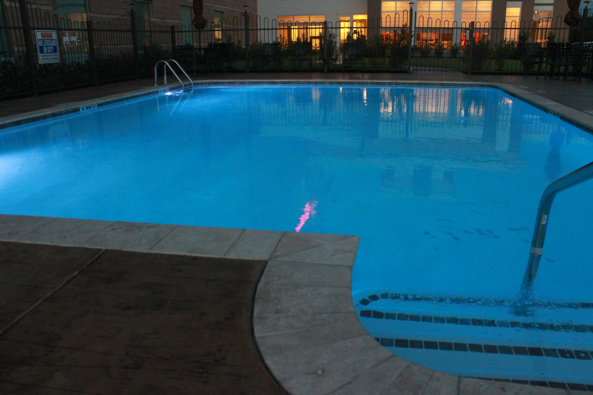 Kozy Hotel Houston North Westfield Экстерьер фото
